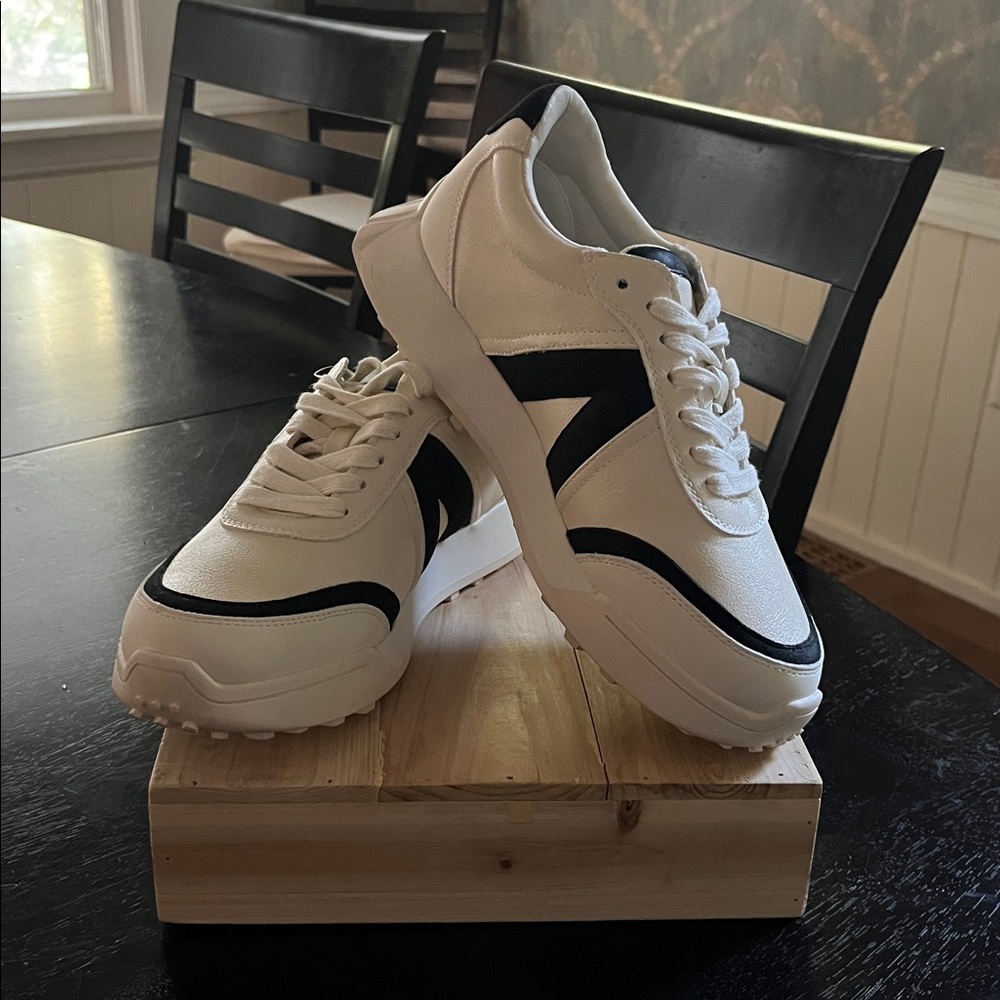 MIA White and Black Women's Sneakers